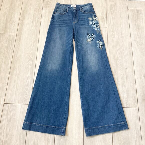 DRIFTWOOD Martha Hydrangea Jeans Wide Leg Boho Embroidered Hippie Size 26 x 34 - Picture 2 of 10